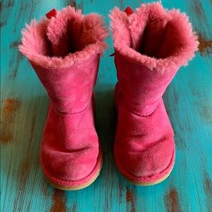 Bailey Bow Uggs Pink